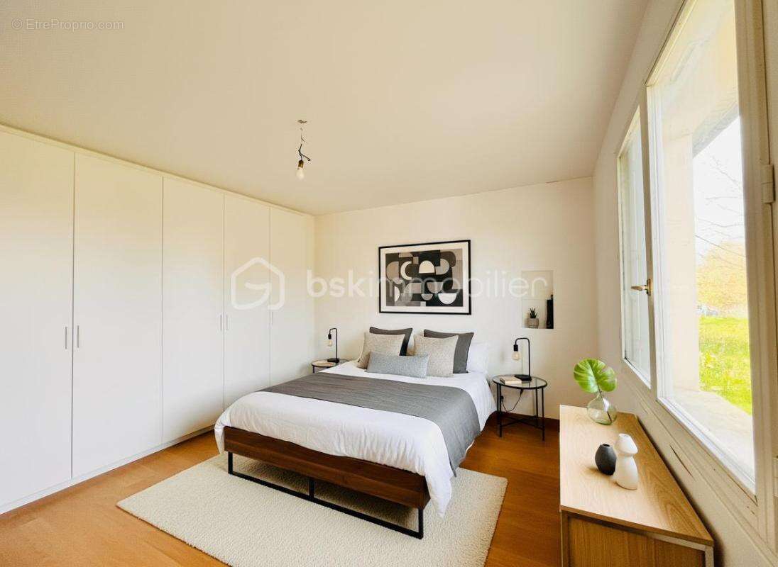 Maison 5 chambres, vie de plain-pied, sous-sol complet - photo 6