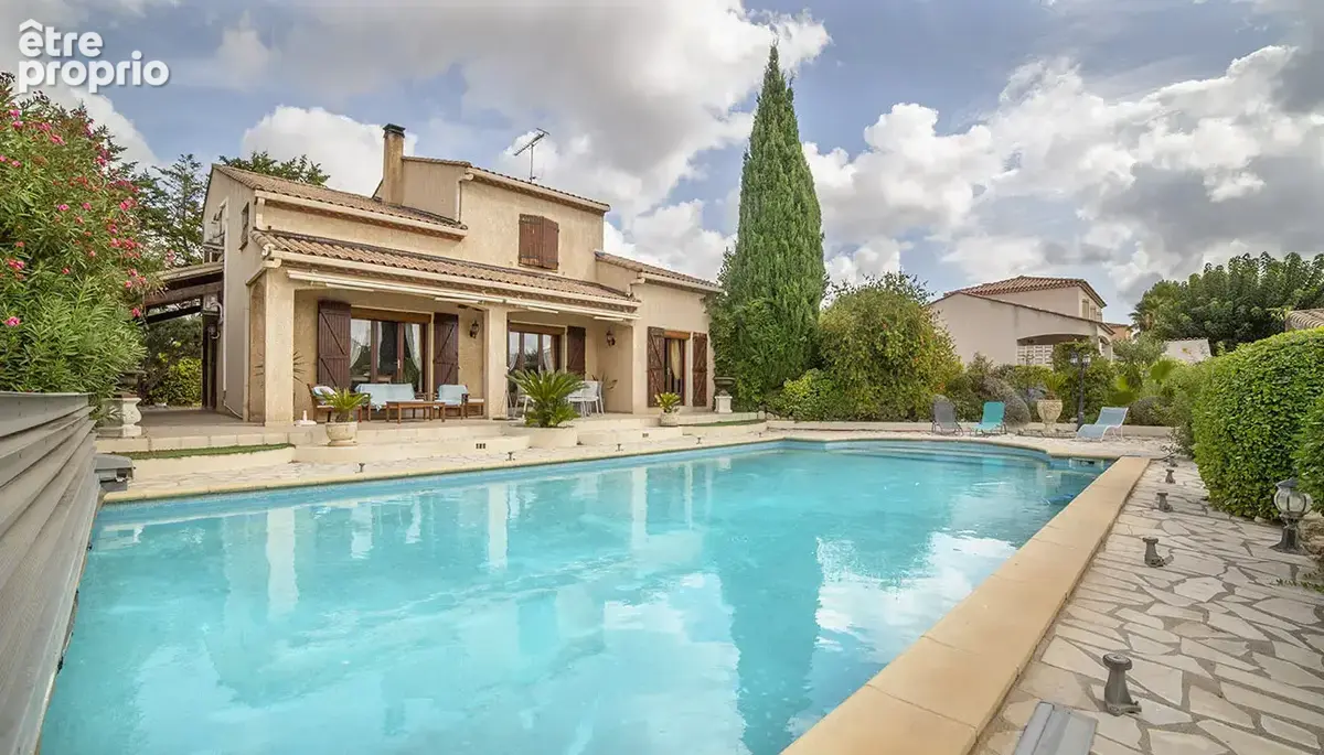Villeveyrac   propriété de caractère   deux maisons   piscine   garage   terrain constructible - photo 18