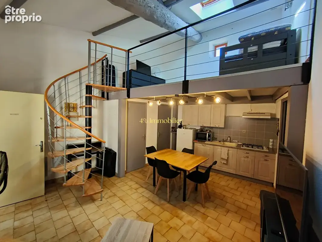 Appartement meublé au centre-ville d'Agde , dernier étage , Idéal investissement ou pied-à-terre - photo 2