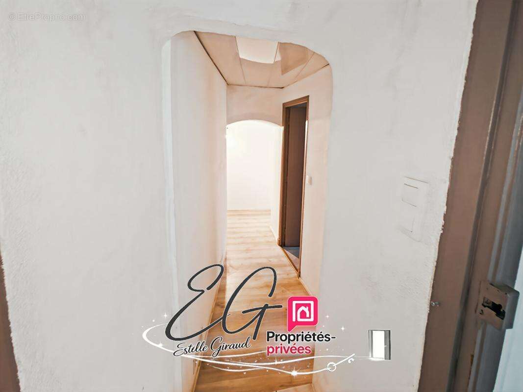 Maison de village avec cour, balcon et terrasse - Idéale premier achat ou investissement locatif - photo 12