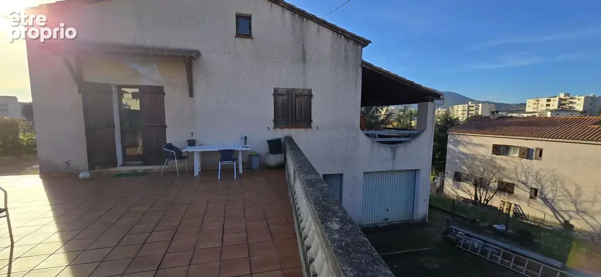Maison 8 pièces 180 m² à vendre à Ajaccio (20000) - photo 2
