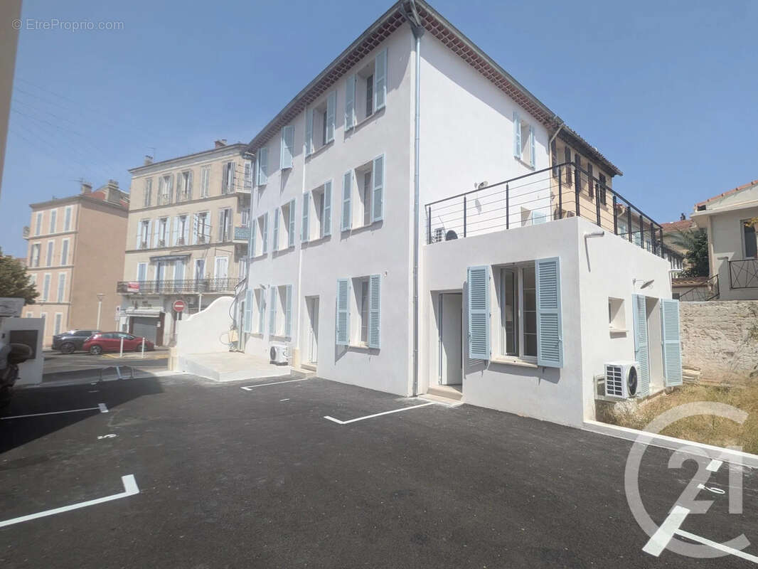 Appartement 27 m² à Toulon  - photo 4