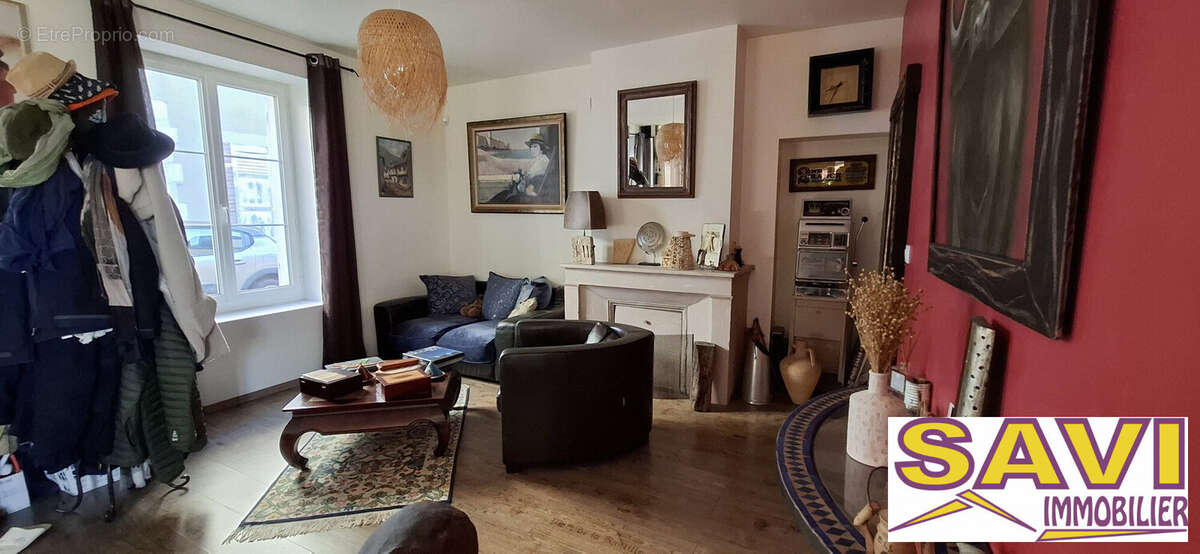 Maison à FERRIERES-EN-GATINAIS