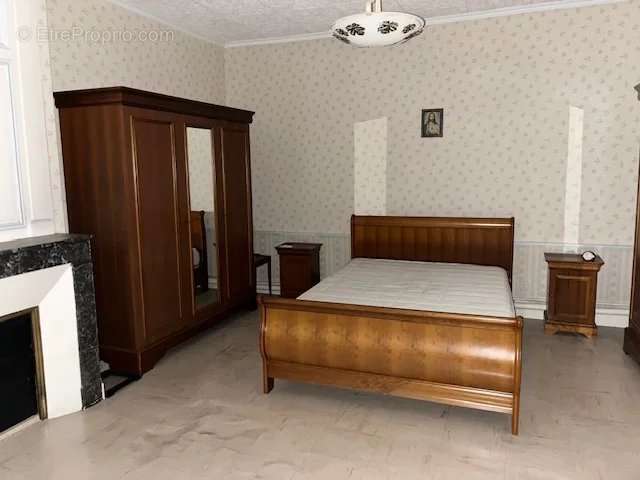 Maison à BRIENON-SUR-ARMANCON