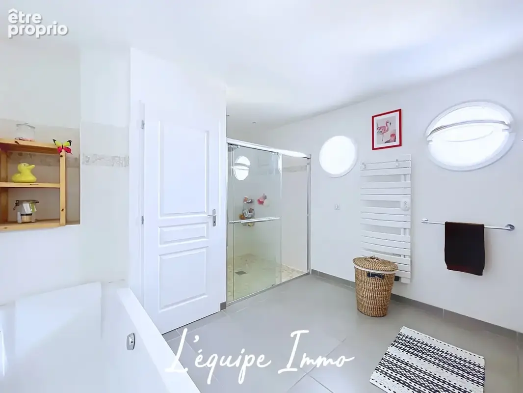 Maison T5 de 135m2 sur 536 m2 de terrain avec belles terrasses, garage et piscine - Plaisance du Touch - photo 17