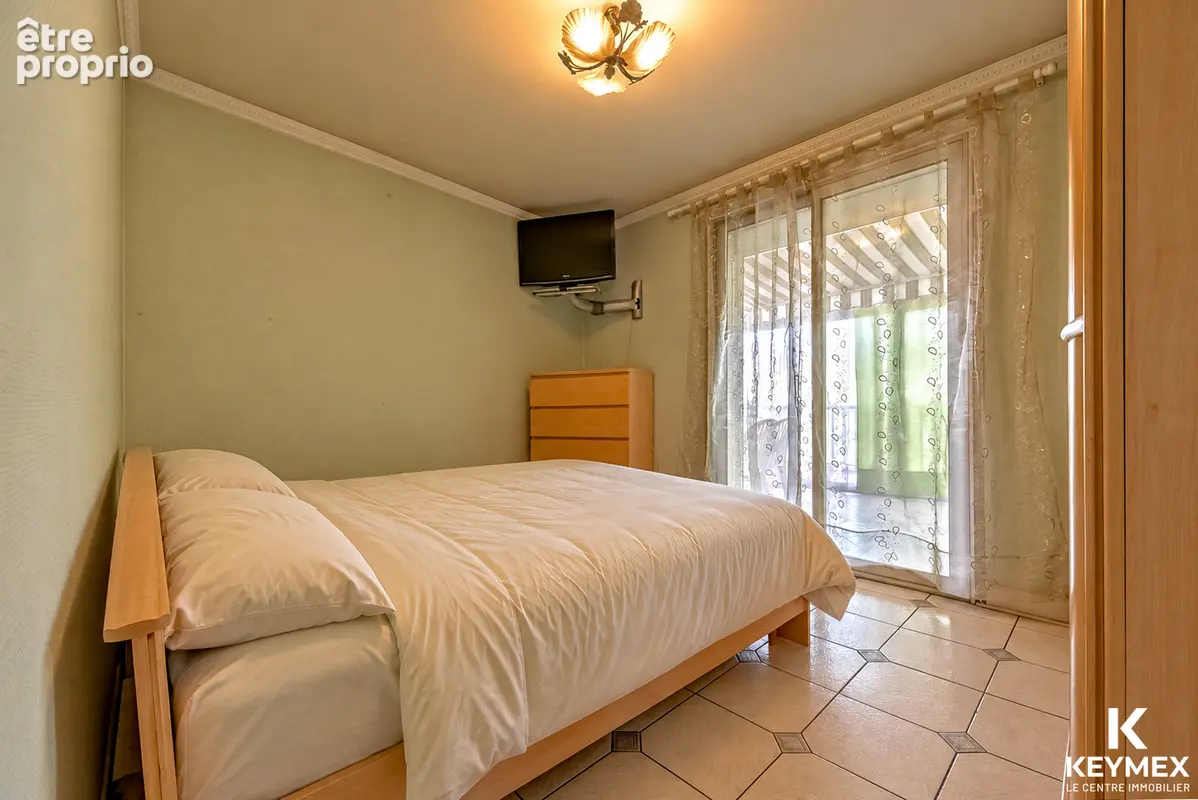 Maison familiale Drancy 7 pièce(s) véranda et dépendance aménagée - photo 9