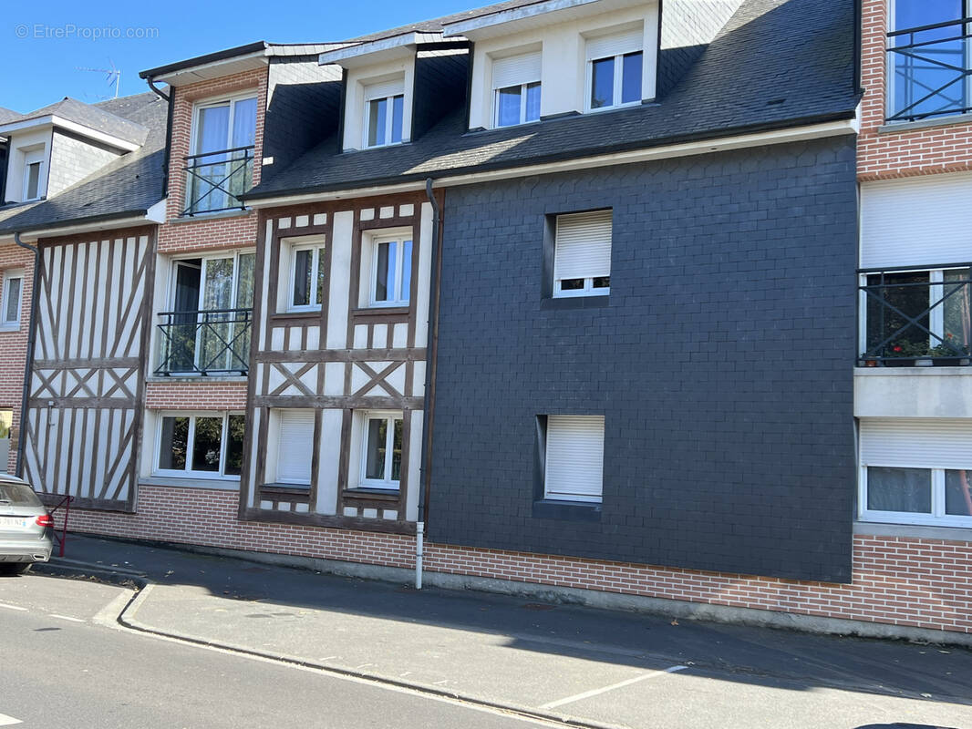 Appartement à EQUEMAUVILLE