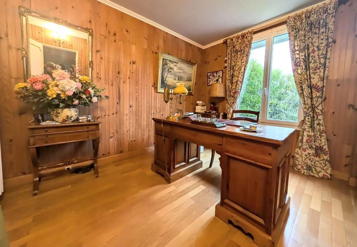 Maison à COIGNIERES