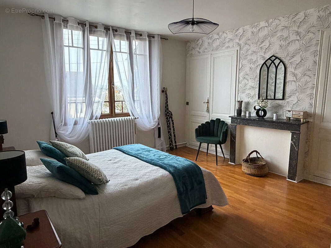 Maison à CAUDEBEC-LES-ELBEUF