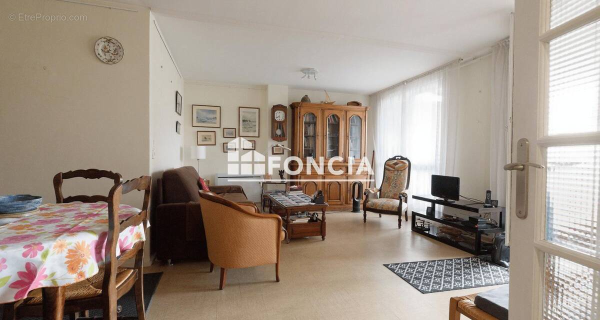 Appartement à EVRY