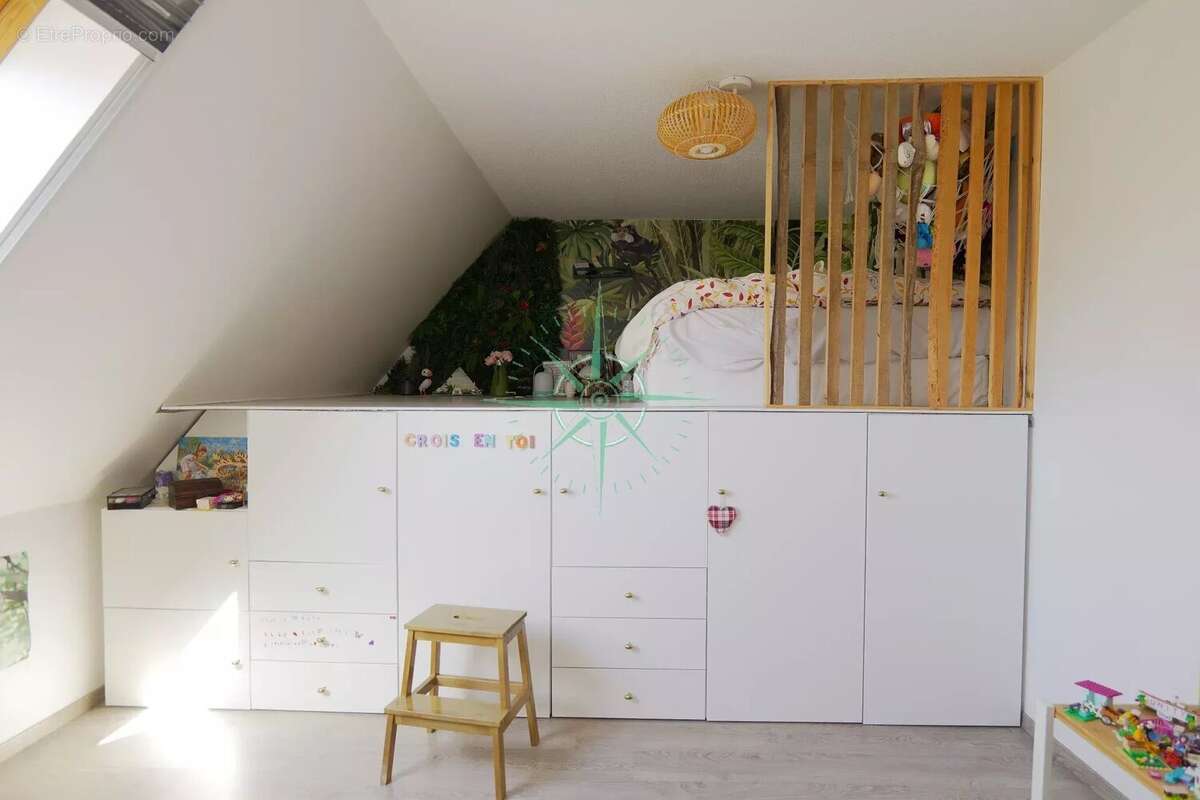 À VENDRE – Superbe duplex lumineux avec terrasse – Dernier étage – Garage + 3 parkings - photo 11