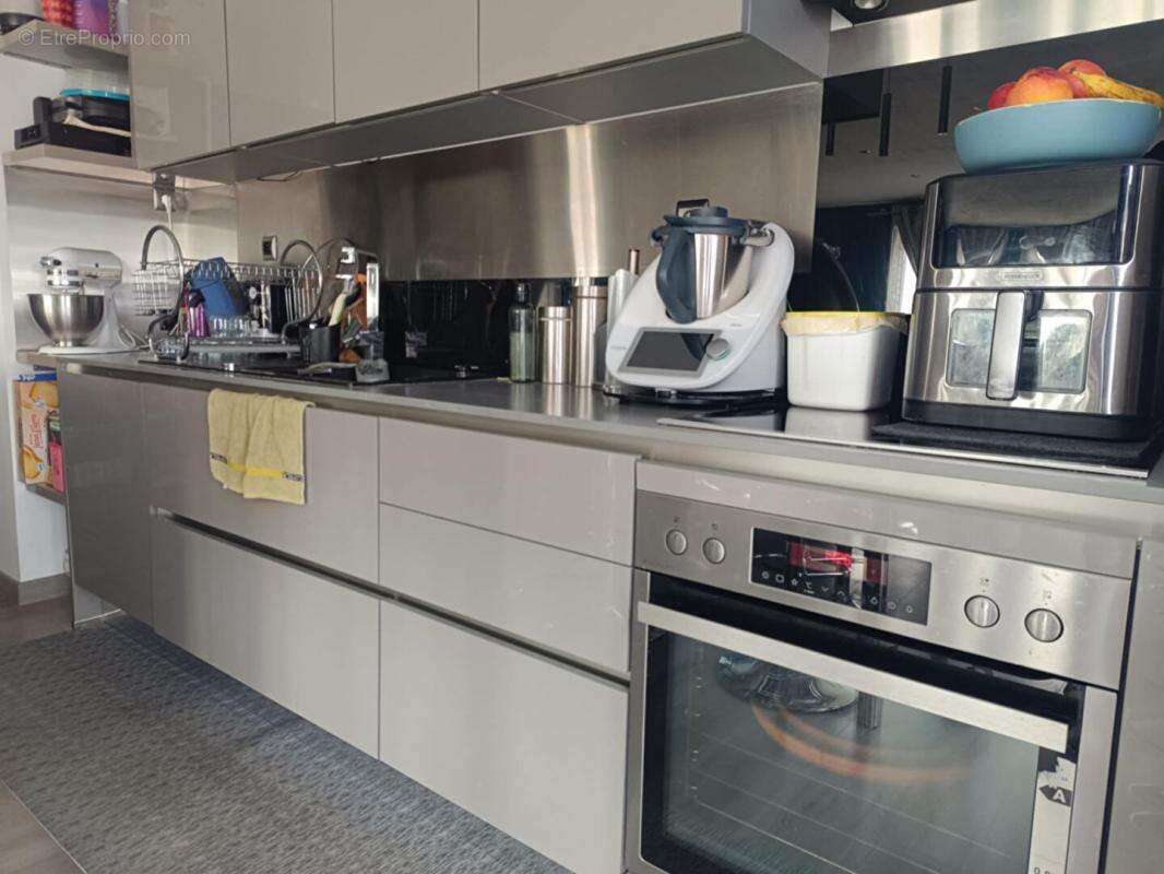 Appartement à PORT-DE-BOUC