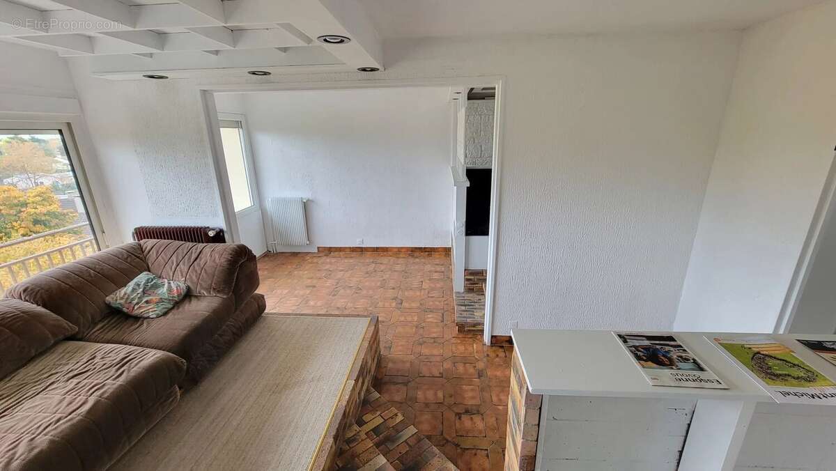 Appartement à SAINT-MICHEL-SUR-ORGE