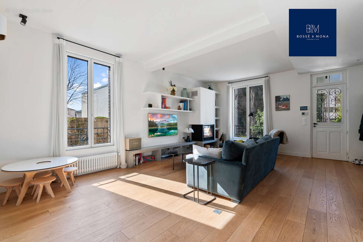 Maison à LA GARENNE-COLOMBES