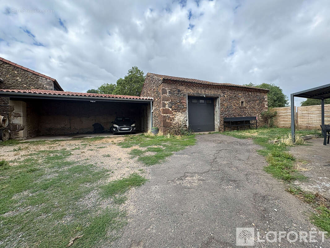 Maison Saint-arcons-d'allier 5 pièce(s) 129 m2 - photo 3