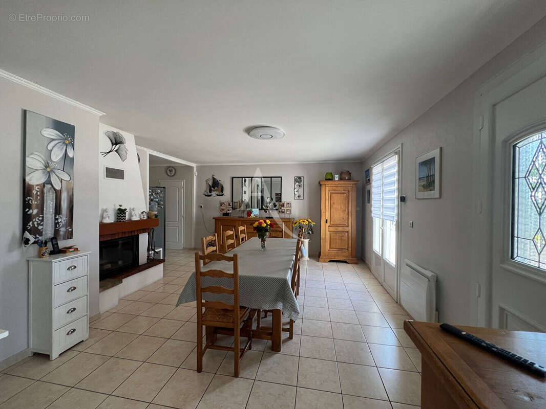 Maison à LONGEVILLE-SUR-MER