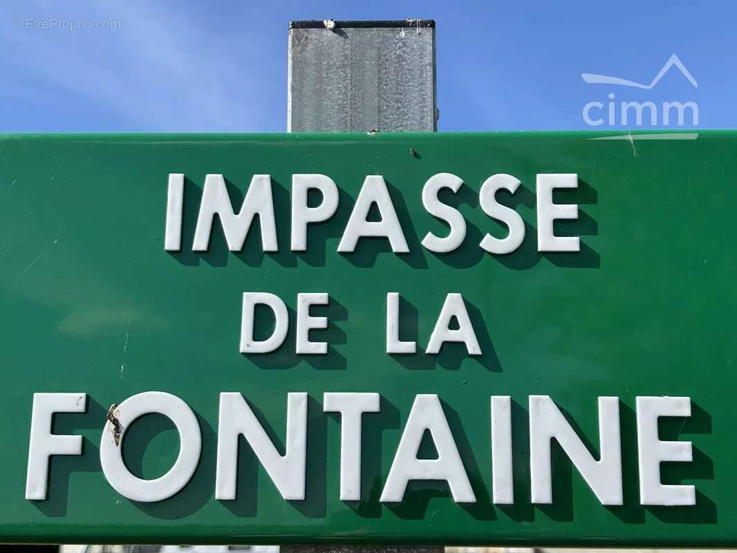 Terrain à MONT-PRES-CHAMBORD