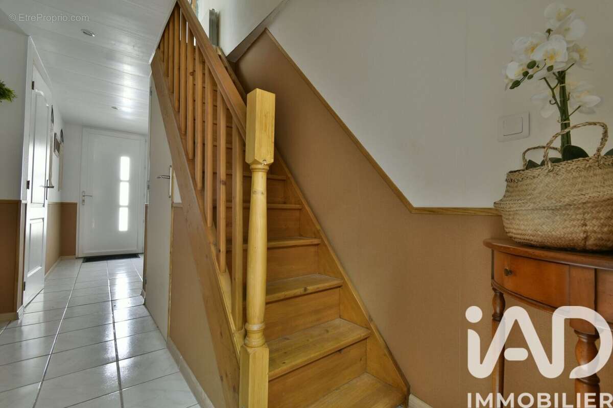 Photo 2 - Maison à SAINT-JUST-EN-CHAUSSEE