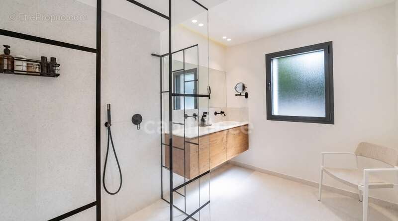 Maison à MOUGINS