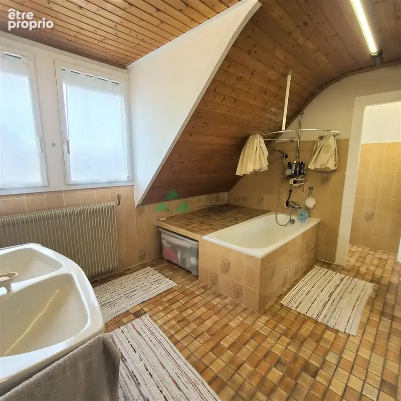Quartier idéal, maison accolée 6 pièces de 108 m2 - photo 6