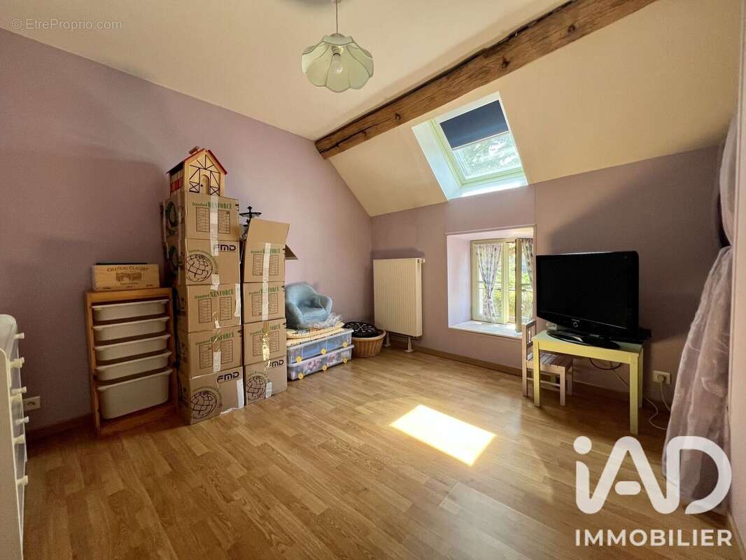 Maison 118 m² à Saint-Martin-Des-Champs  - photo 8