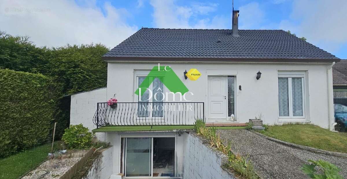 Maison à MERU