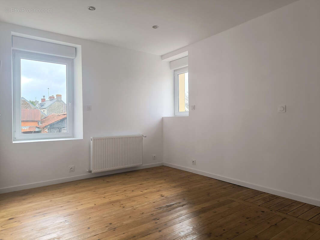 Maison à LE MOLAY-LITTRY