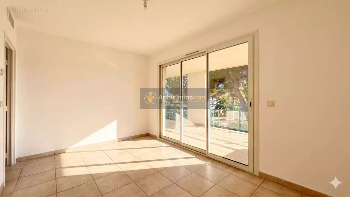 Appartement à SAINT-RAPHAEL