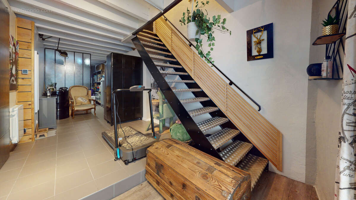 Maison à SAINT-JUST-SAINT-RAMBERT