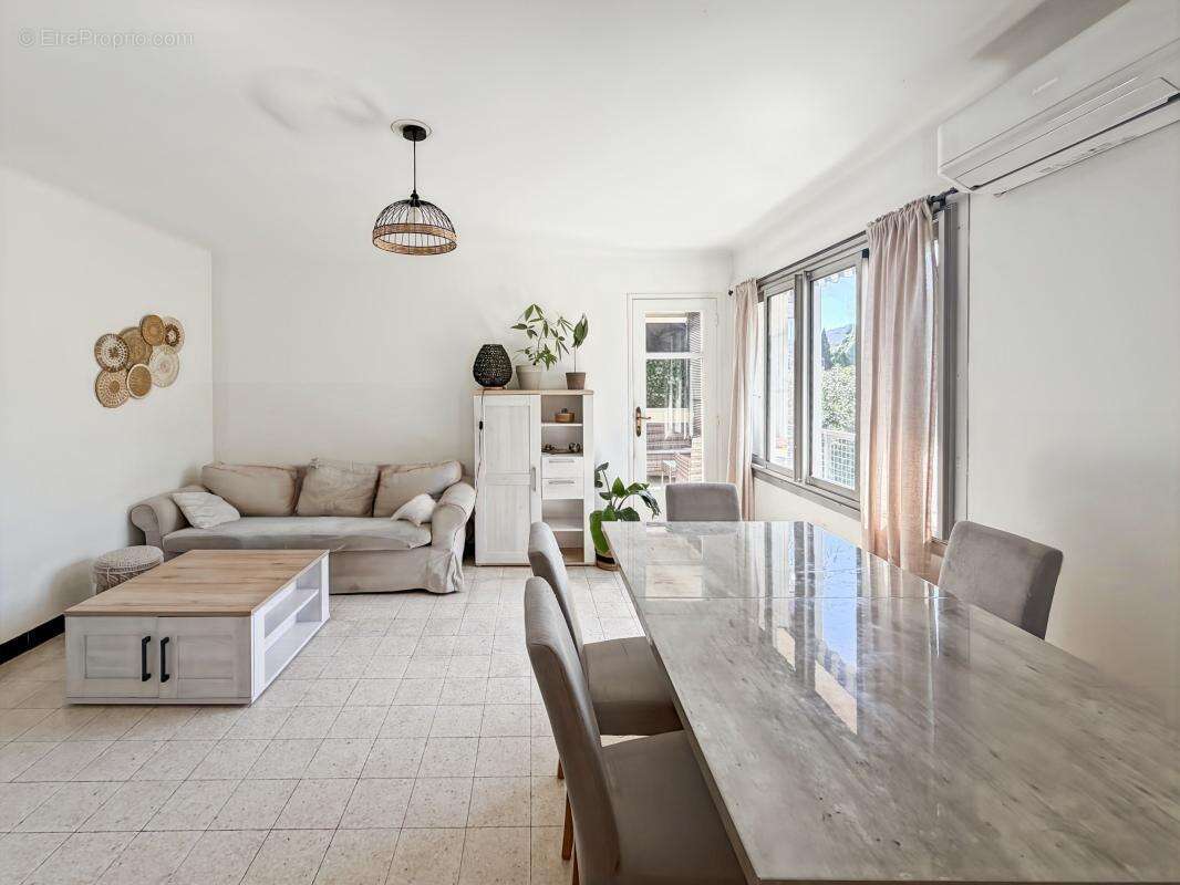Appartement à HYERES