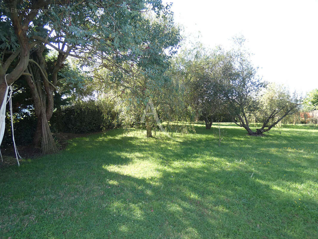 Terrain à NOIRMOUTIER-EN-L&#039;ILE