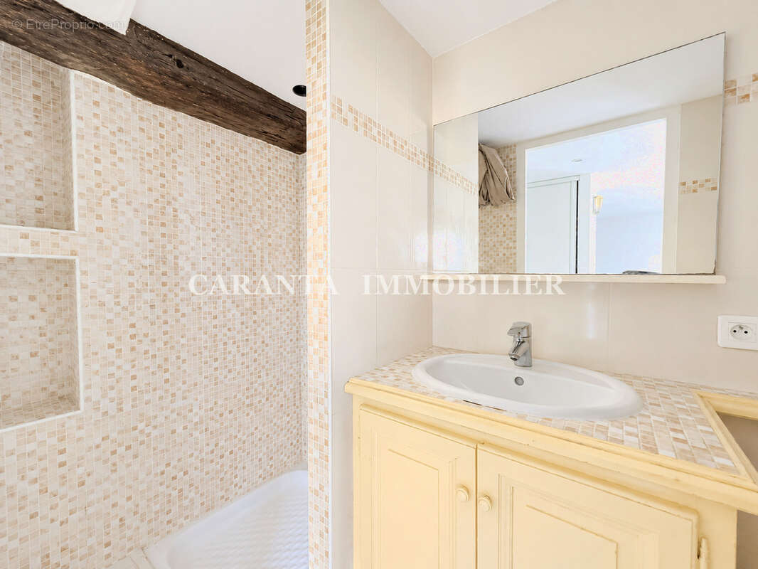 Vente Appartement 2 pièces + Mezzanine à Sainte Maxime - photo 6
