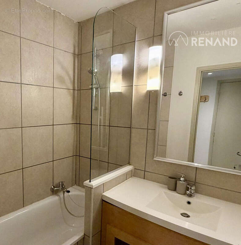 Salle de bains - Appartement à CLUSES