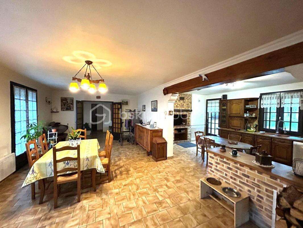 Maison à MORTAGNE-AU-PERCHE