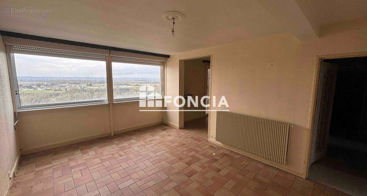 Appartement à COLAYRAC-SAINT-CIRQ