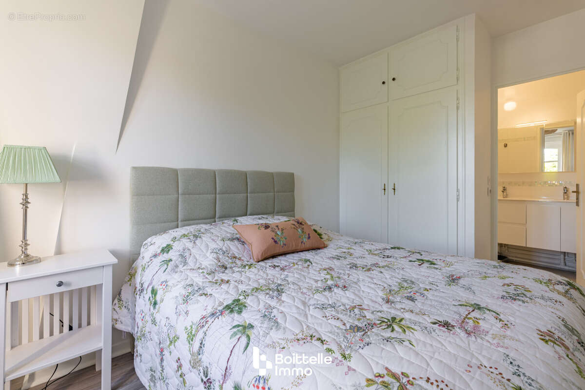 Appartement à FONTAINEBLEAU