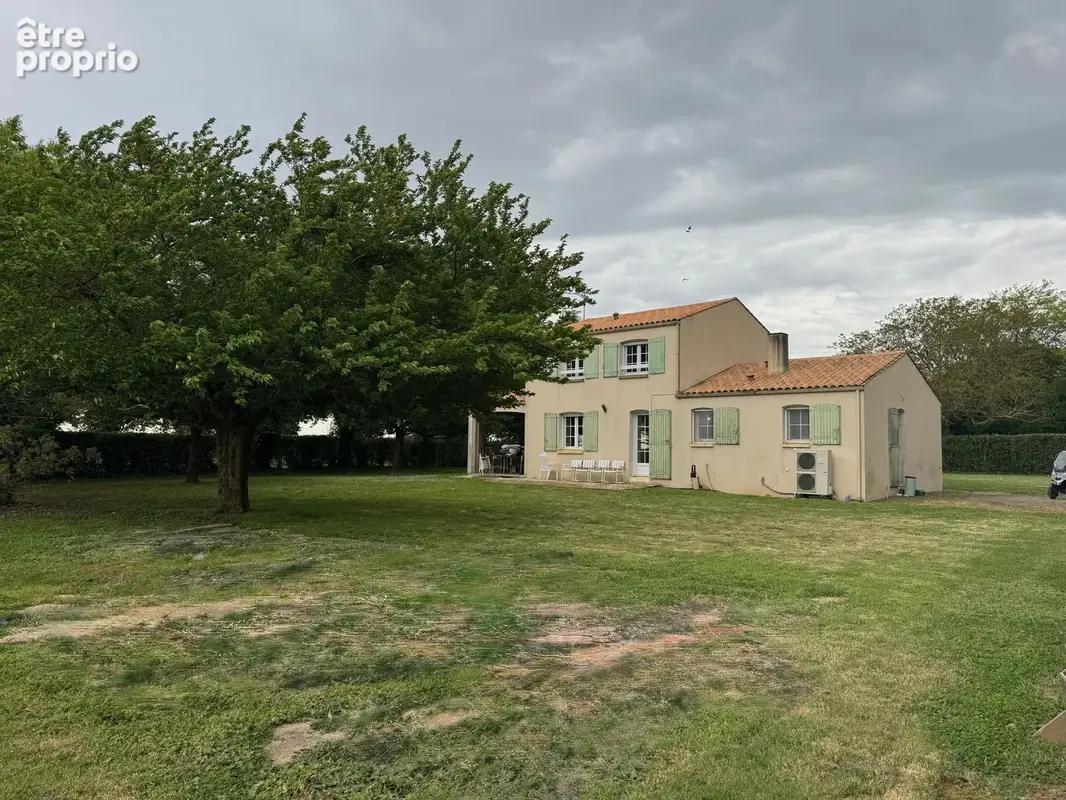 Maison à FONTENAY-LE-COMTE
