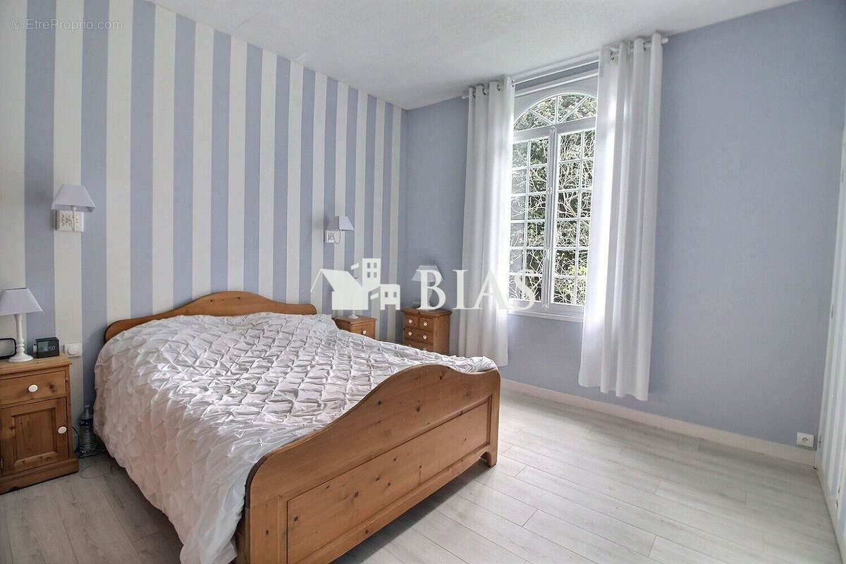 Maison à CAUDEBEC-LES-ELBEUF