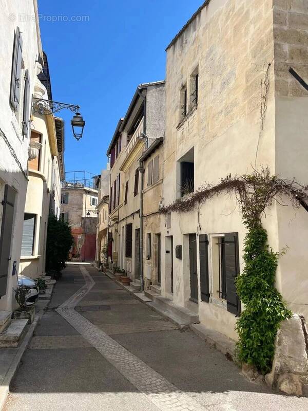 Appartement à ARLES