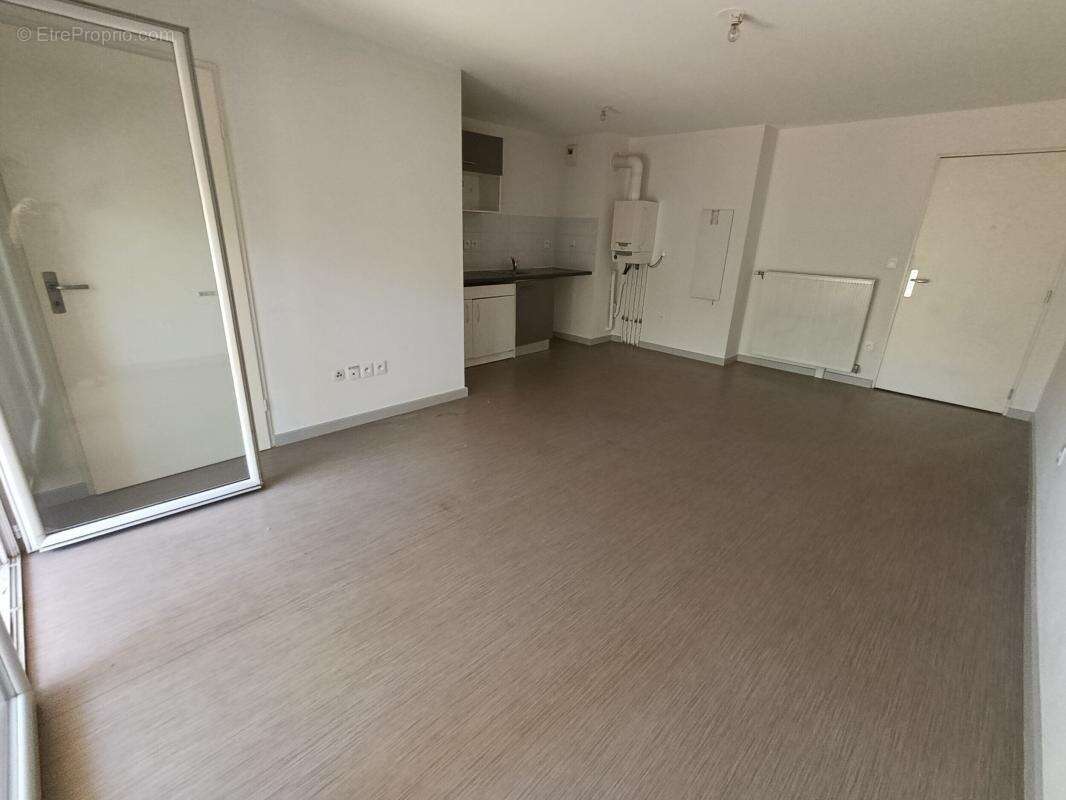 Appartement t2 en rez de jardin - photo 6