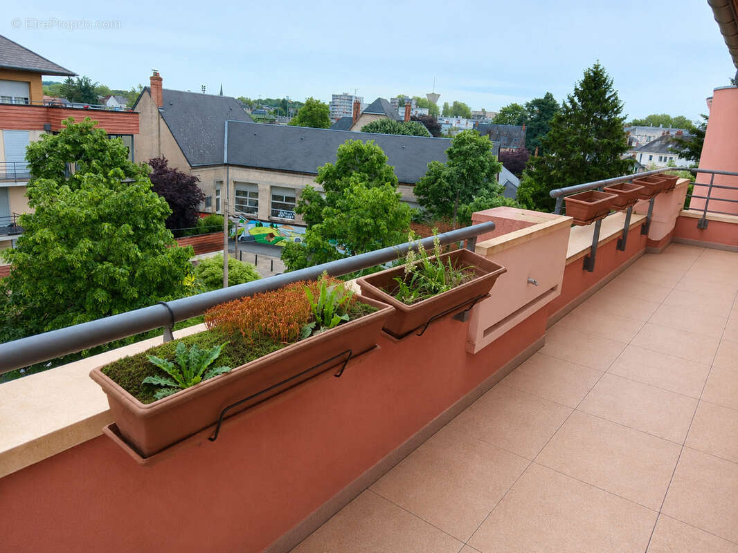 Appartement à FLEURY-LES-AUBRAIS