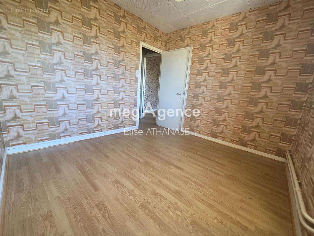 Maison de bourg en pierre 4 chambres - photo 7