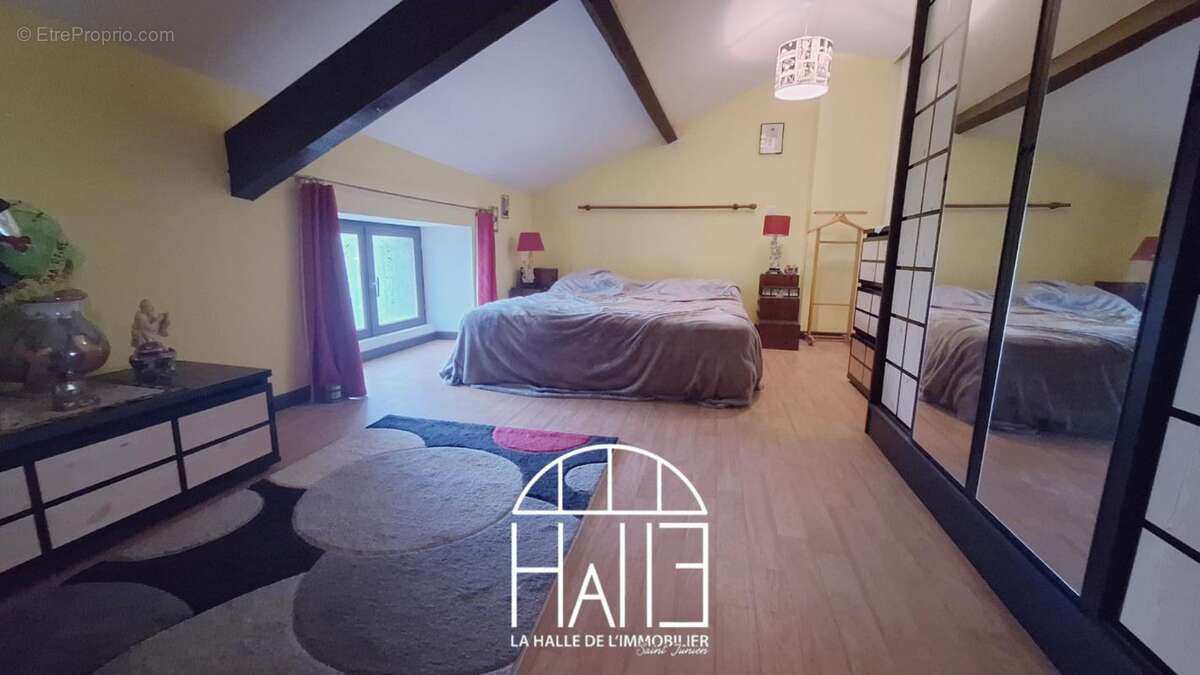 Maison 150 m² à Nouic  - photo 2