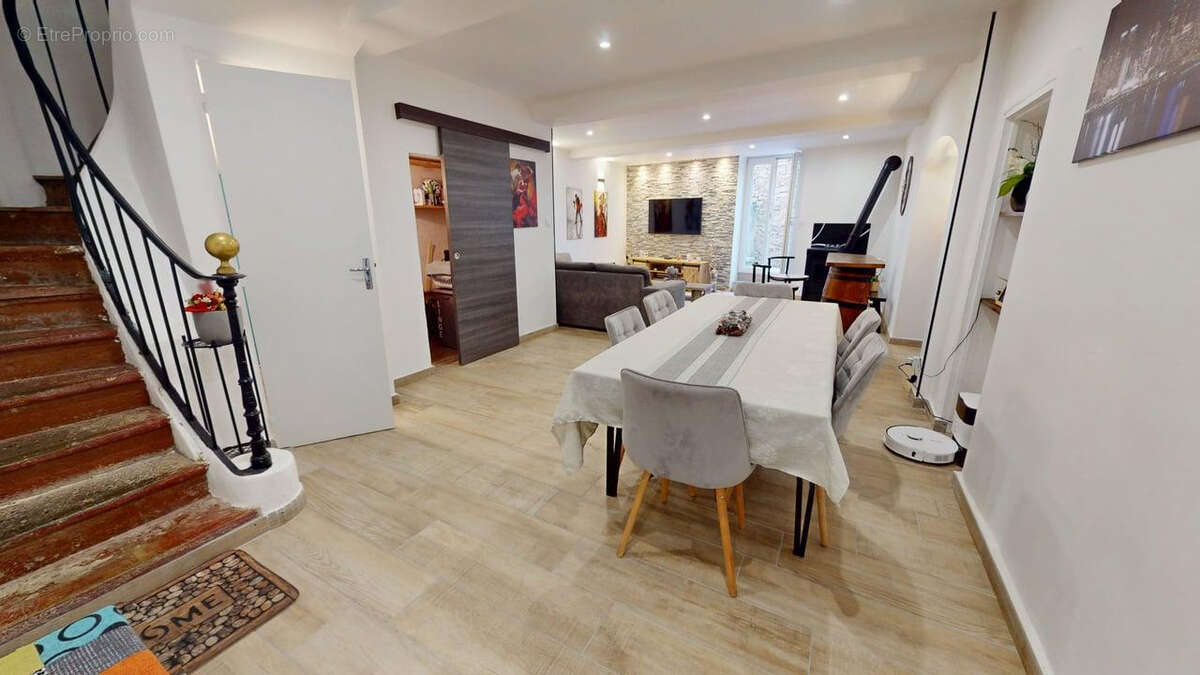 Maison Villegly 4 pièce(s) 117 m2 - photo 3