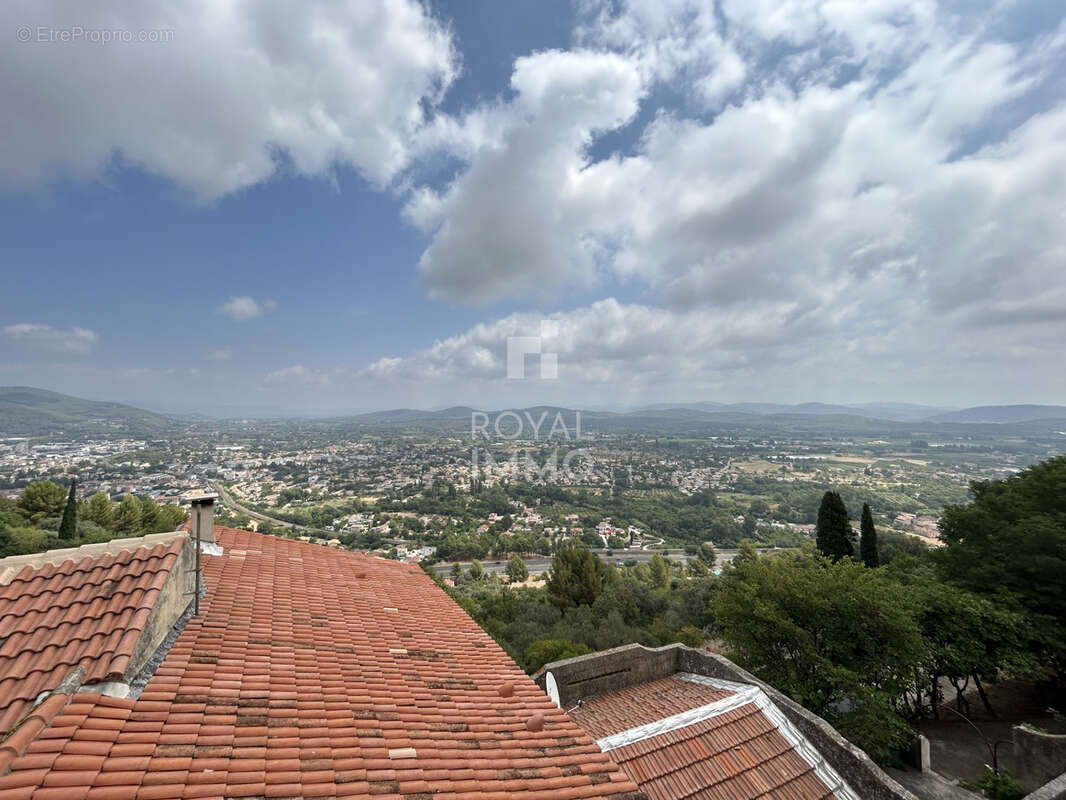 Solliès-Ville T4 + Terrasses Vue panoramique - photo 1