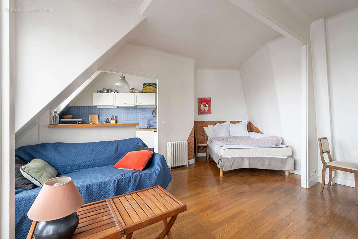 Appartement à PARIS-18E