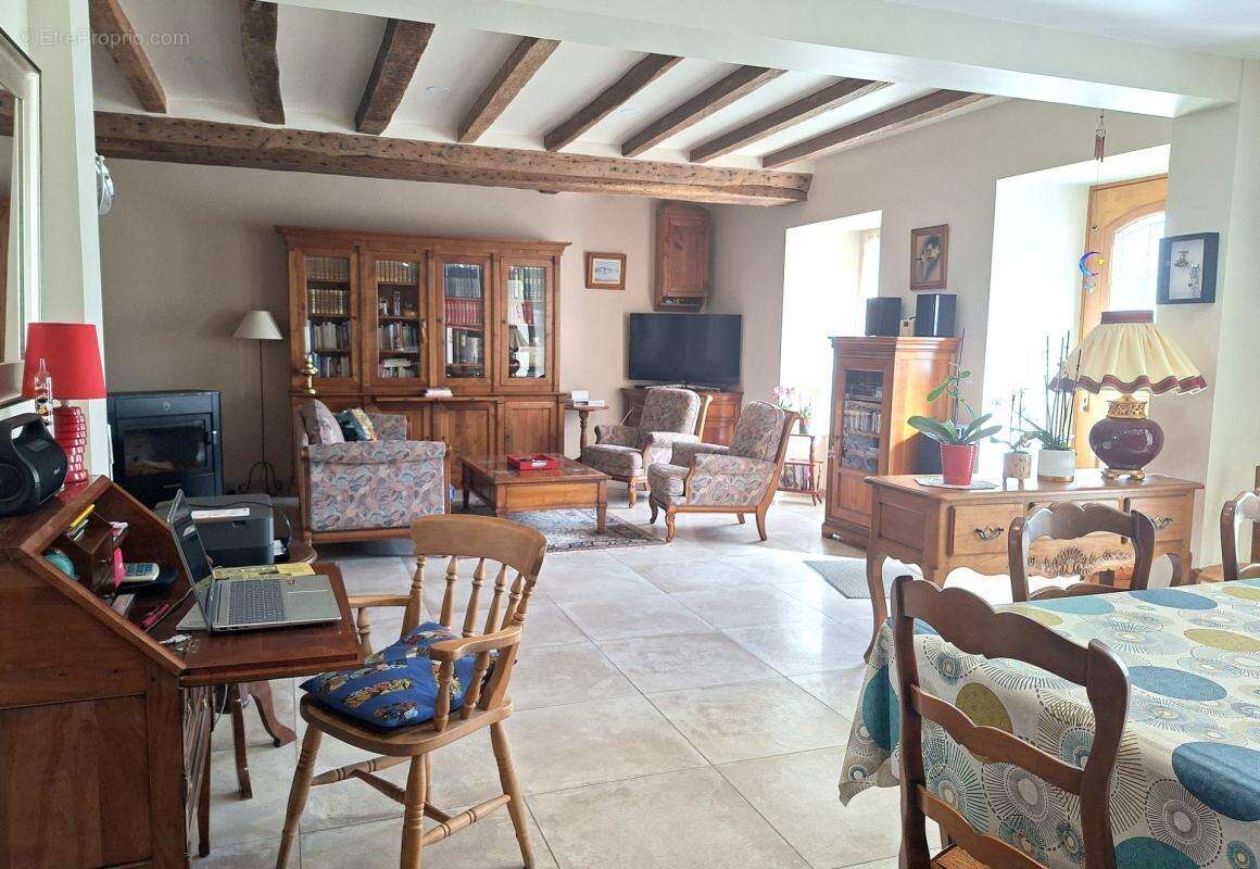Propriété de caractère - 186m² - 4 chambres - 10' de Mayenne - photo 5