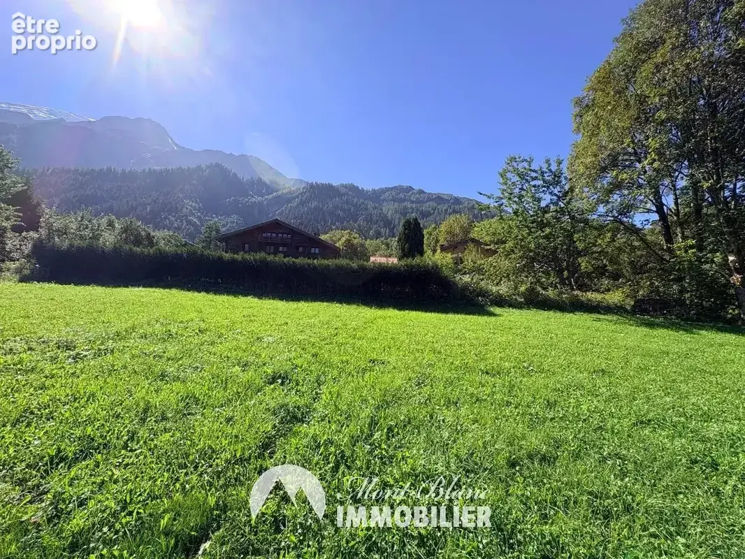Terrain à bâtir de 770 m² – Centre des Houches - photo 2