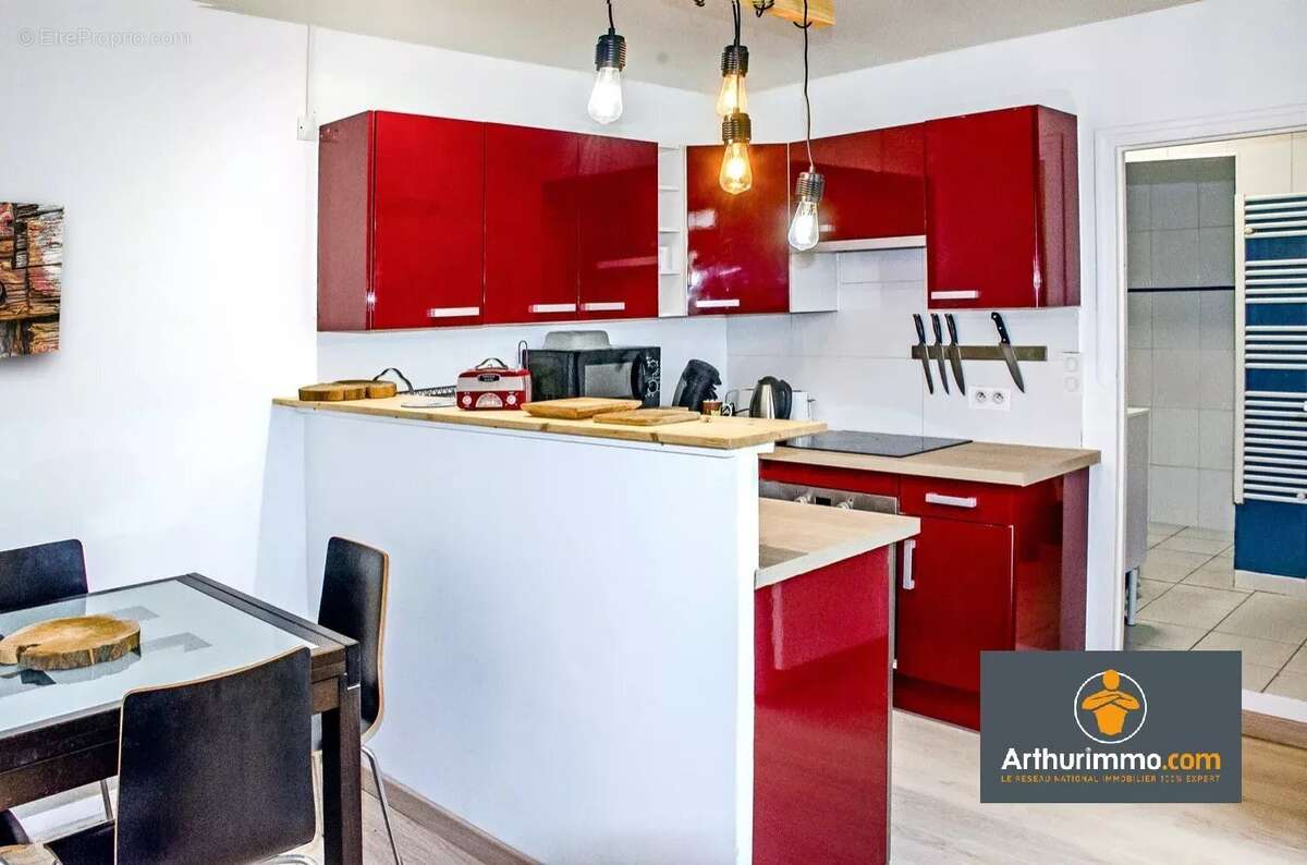 Maison à NEUFCHATEL-SUR-AISNE