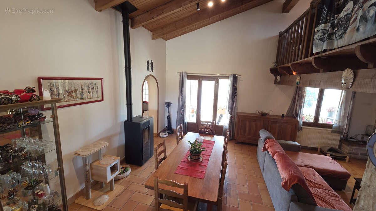 Maison familiale de 140 m2 sur grand terrain clos   Saint-Christol - photo 5